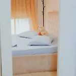 Apartment Pretty Smart *